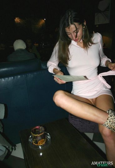 Accidental upskirt in the club while looking at the menu card