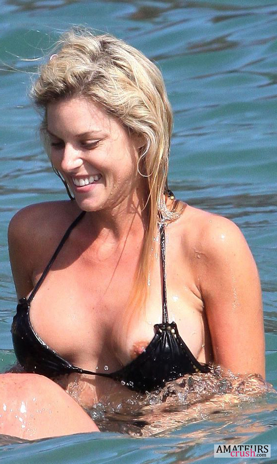 Tit Slips - 41 Pics Of Beautiful Nip Slips photo