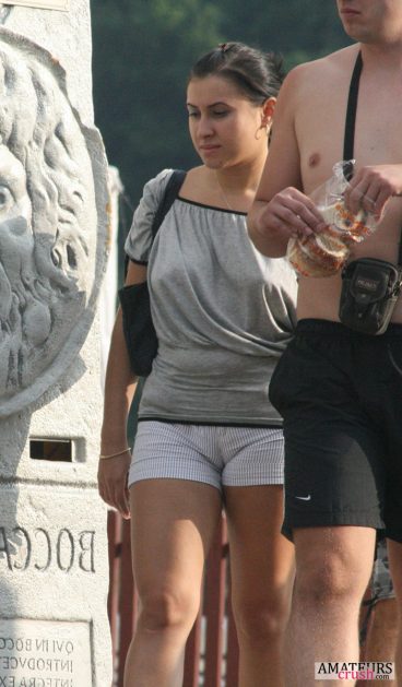Tourist in tight shorts showing pussy gap