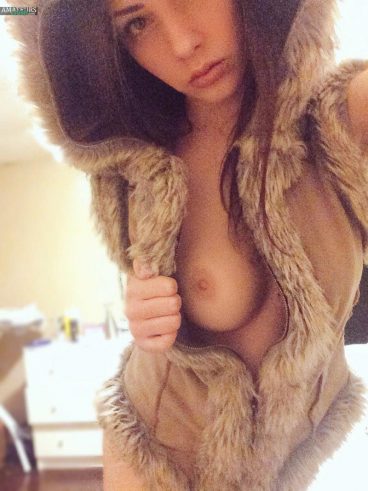 Hot Avari Rain flashing her boob while wearing a fur coat