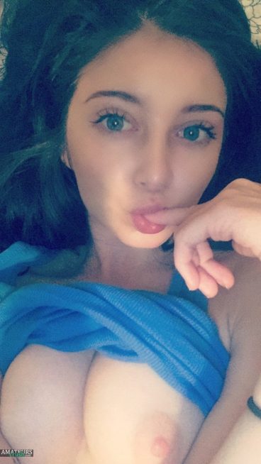 Hot teen with blue eyes naked boob selfshot