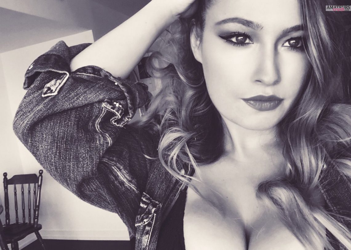 Hot Webcam Girl Lily Adair 23F Busty & Slim! AmateursCrush