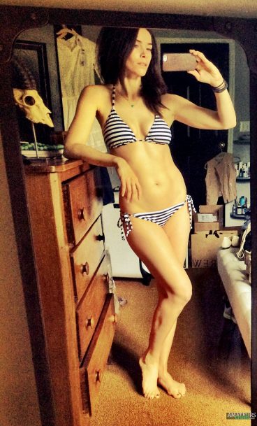 Private bikini selfie of hot celebrity Abigail Spencer nude girl