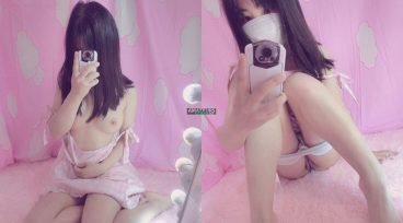Naked Chinese tits vagina teenselfies