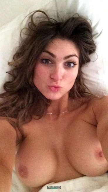 Naked Luisa Zissman boob selfiepic on bed