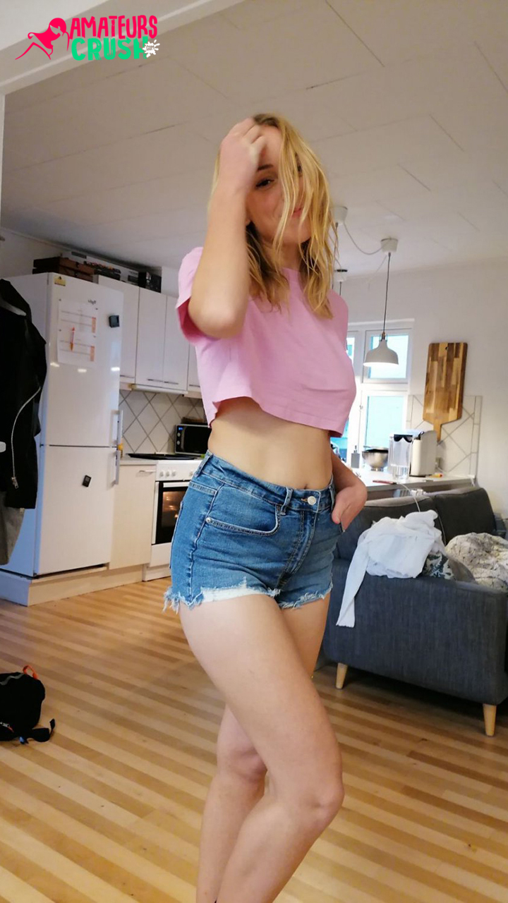 Danish girlfriend nude amateur selfies + videos pic