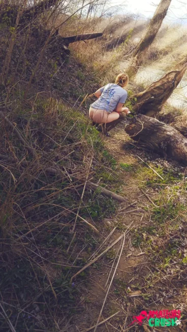 public ass amateur wife naked taking a leak outdoor candid pic by her husband