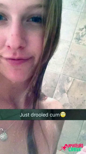 cute Tumblr teen amateur snapchat sexting nudes shower porn