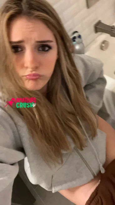 sexy blonde amateur big tits Alayna toilet selfie