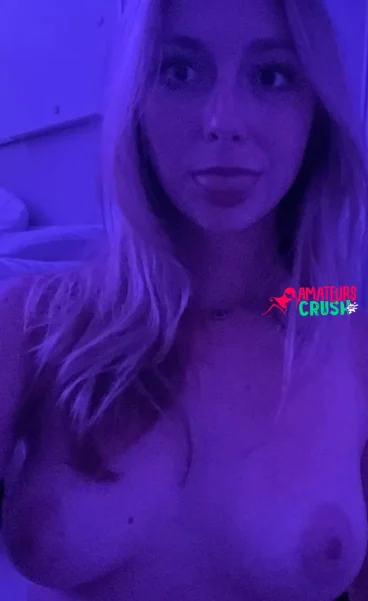 teasing amateur Serbian teen naked tits selfie nudes