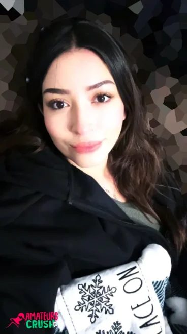 hot big boobs Latina busty amateur cute selfie face babe pic