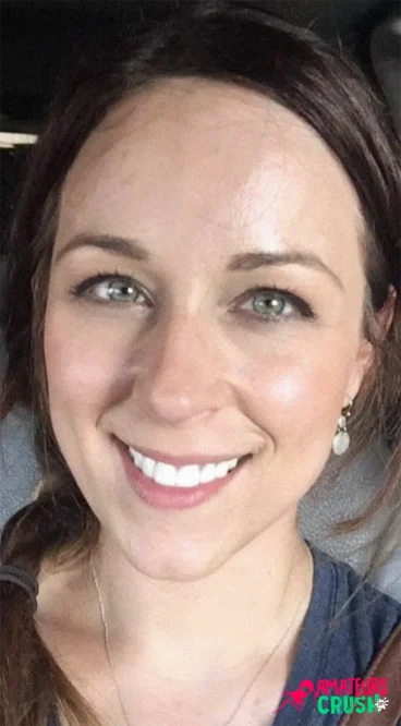 sexy MILF cute face selfie horny amateur porn collection