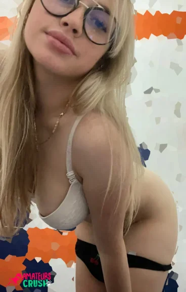 teasing panties slightly down hot blonde Ana nudes
