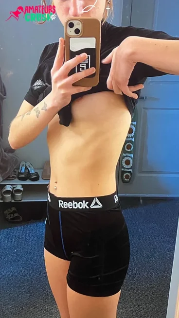 sideboob tiny skinny teen girlfriend nudes