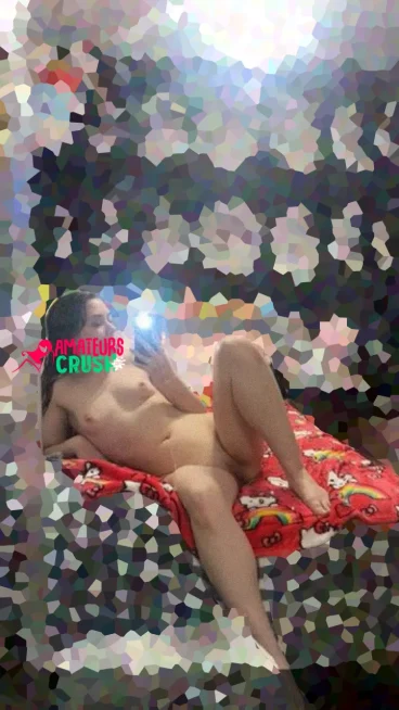 GF naked on bed snap sexting nude with her pussy exposed